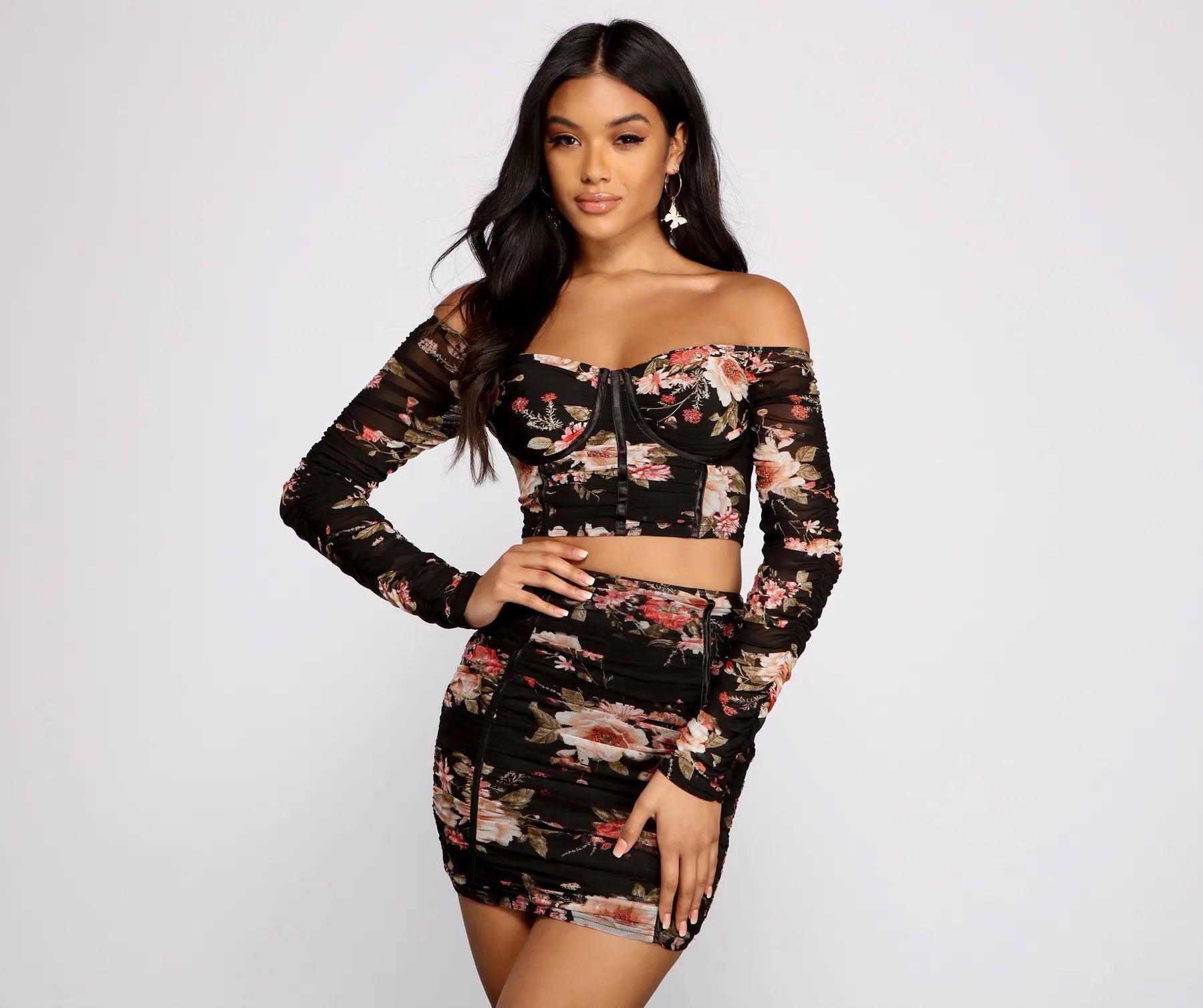 Ruffled Cuff Women Long Sleeve Top with a Feminine TouchFloral Frenzy Ruched Cropped Bustier