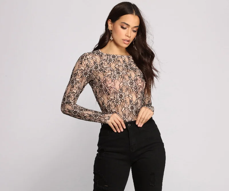 Mock Neck Women Long Sleeve Top for a Modern AestheticTwo Tone Floral Lace Bodysuit