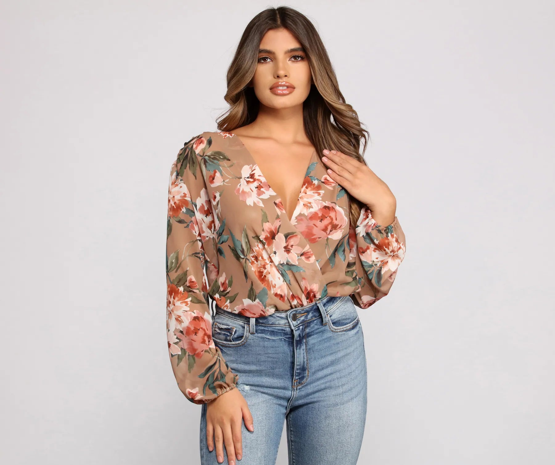 Plus Size Women Long Sleeve Top for a Flattering and Comfortable FitSweet And Stylish Floral Bodysuit