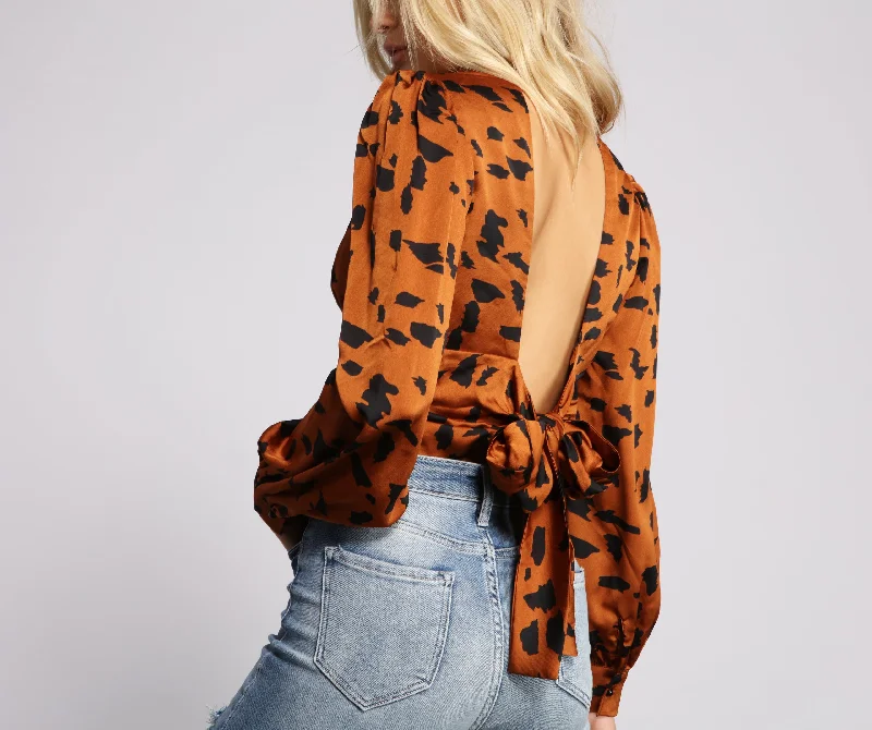 Mock Neck Women Long Sleeve Top for a Modern AestheticSatin Leopard Print Open Back Top