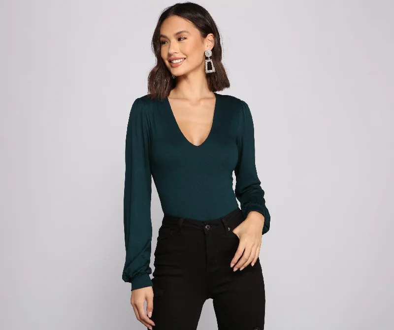 Button - Down Women Long Sleeve Top for a Classic StyleBishop Sleeve V Neck Bodysuit