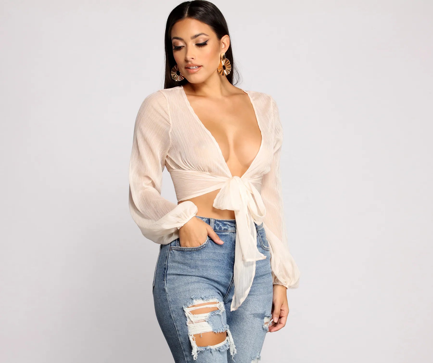 Lightweight Women Long Sleeve Top for Spring and AutumnSo Chic Tie Front Long Sleeve Crop Top