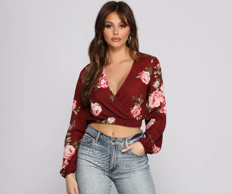 Printed Graphic Women Long Sleeve Top with a Bold StatementSweet Intentions Floral Crop Top