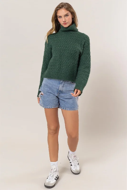 Long - Sleeve Women Sweater with Ribbed CuffsLong - Sleeve Women Sweater with Ribbed CuffsMasie Turtleneck Sweater