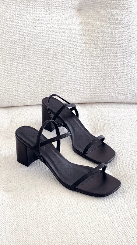 Empire Waist Women Dress to Accentuate the Bust and Conceal the WaistBalton Mule Heels - Black