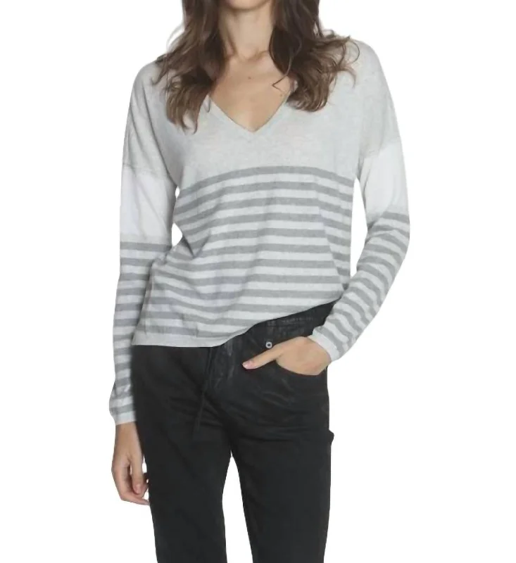 Cashmere Women Sweater with a Luxurious Soft TouchCashmere Women Sweater with a Luxurious Soft TouchLindsey Stripe Vee Top In Pumice/fog