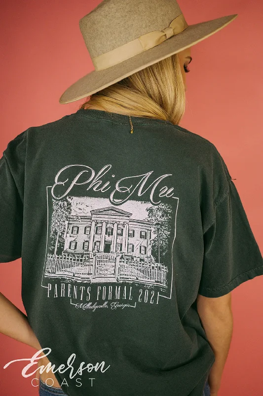 Distressed Women T Shirt with a Laid - Back AestheticPhi Mu Georgia Parents Formal Tee