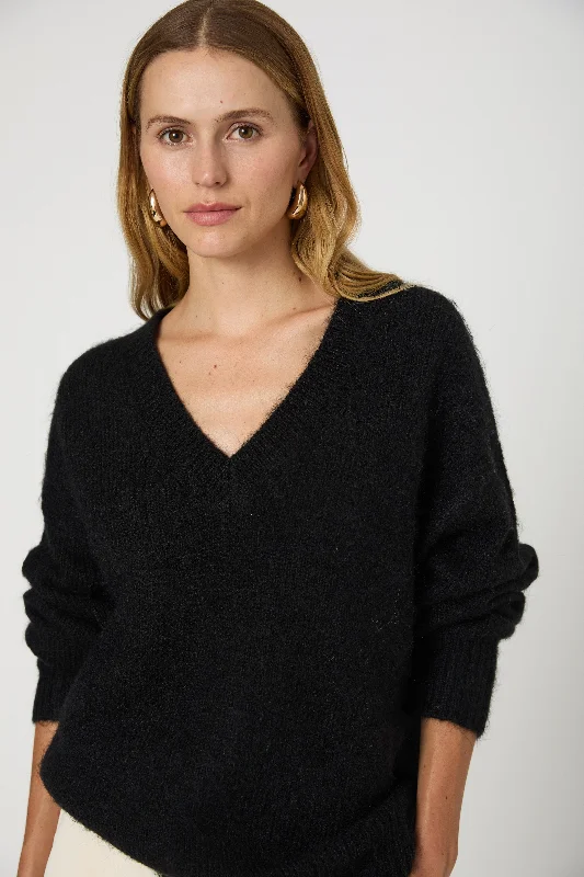 Cashmere Women Sweater with a Luxurious Soft TouchCashmere Women Sweater with a Luxurious Soft TouchFluffy Knit V Neck Oversized Sweater