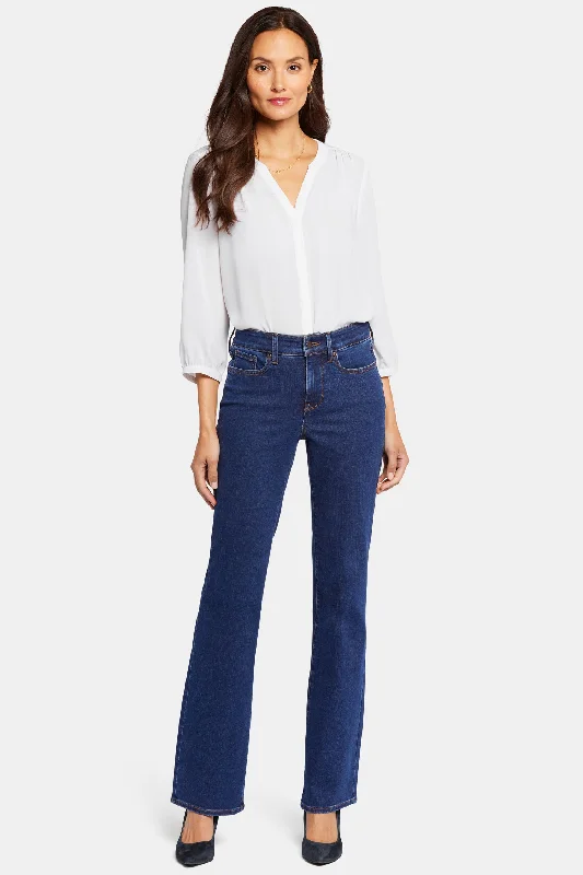 High - waisted women jeans for a flattering silhouetteBlake Slim Flared Jeans - Quinn