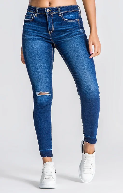 Skinny women jeans with a form - fitting designBlue Jeans With Ripped Hem