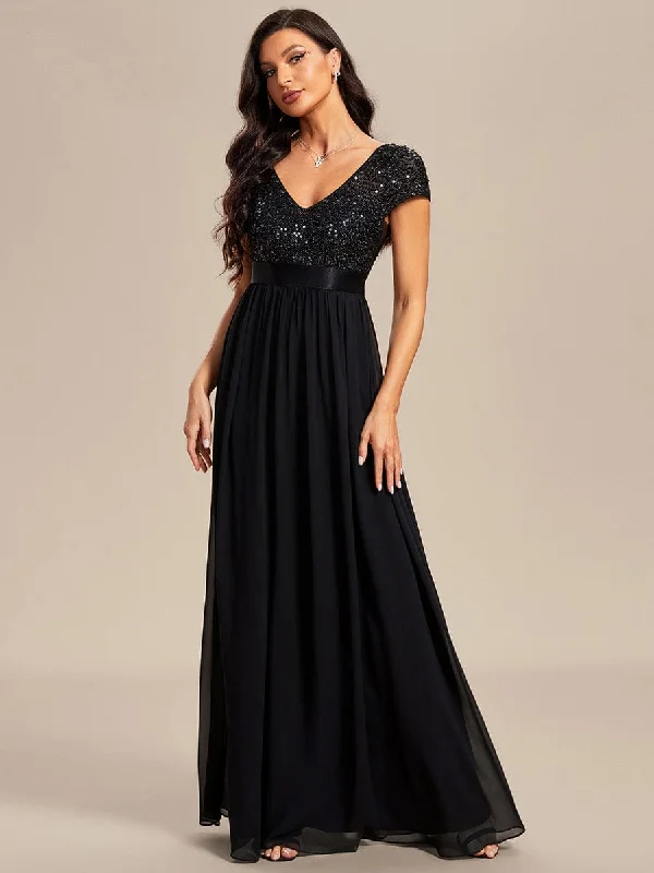 Long - Sleeve Women Dress in Velvet for a Luxurious Winter LookEmpire Waist V-Neck Cap Sleeve Chiffon Formal Evening Dress