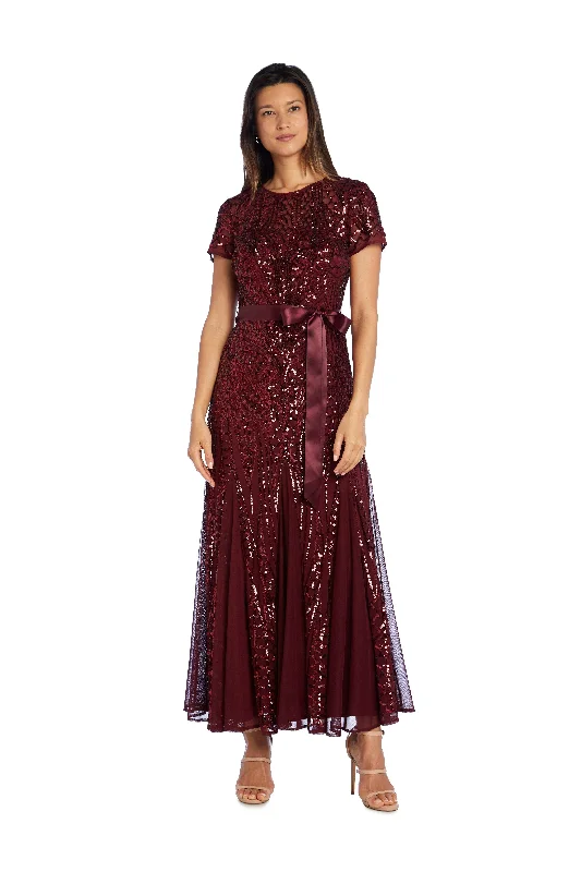 Halter Neck Women Dress to Show Off the Shoulders and NecklineR&M Richards 1875P Long Formal Petite Sequins Dress