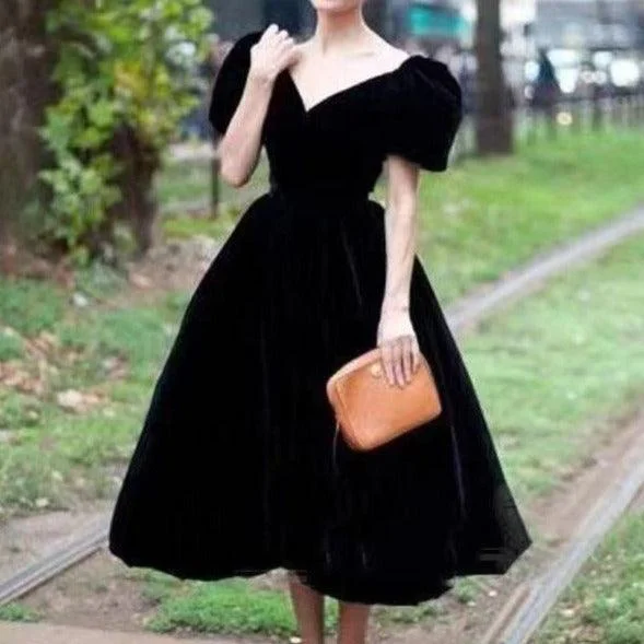 Mini Women Dress with a Short Hem for a Young and Trendy StyleKittenAlarm - Sacilia Solid A-line Puff Sleeves Midi Dress