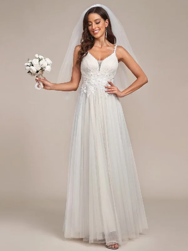 Maxi Women Dress with Floral Print for a Bohemian VibeTulle Floral Spaghetti Strap Illusion V-Neck A-Line Wedding Dress