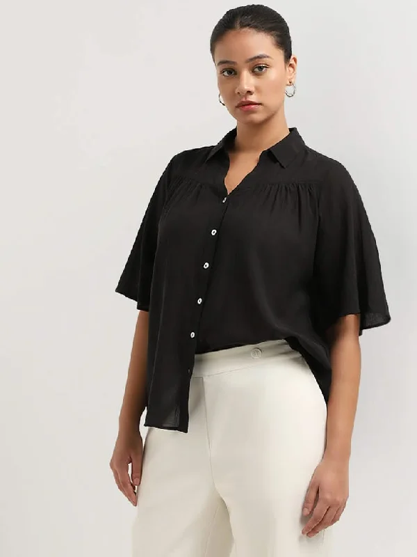 Bermuda Women Shorts for a Classic and Sophisticated LookGia Black Cotton Blend Solid Shirt