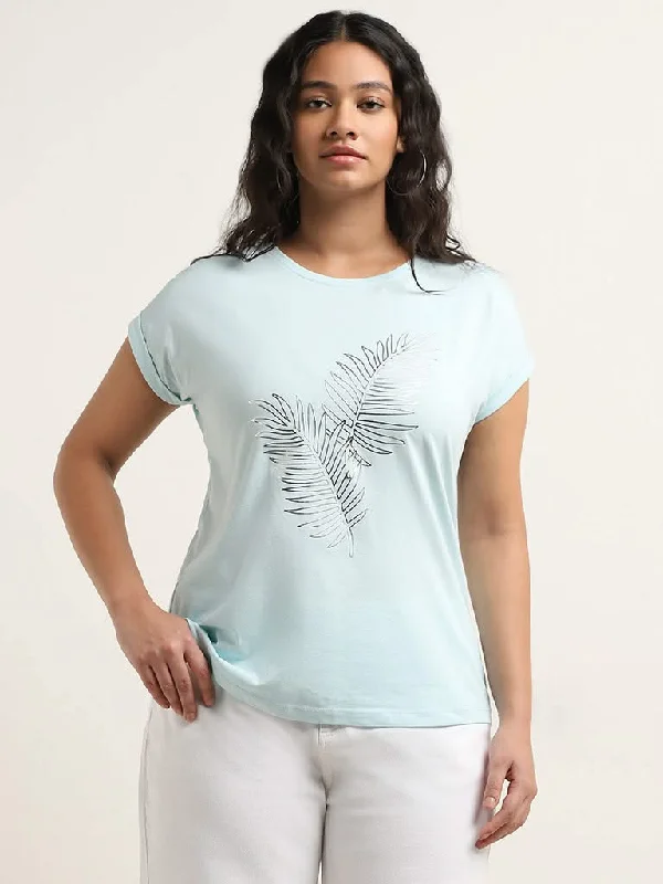 High - Waisted Women Shorts for a Retro and Flattering LookGia Light Blue Leaf Printed Cotton T-Shirt