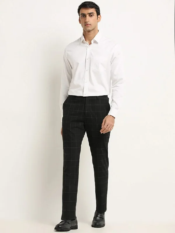 Patterned Geometric Women Shorts for a Modern AppealWES Formals Black Mid Rise Slim Tapered Fit Checked Trousers